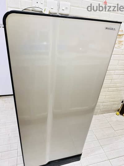 TOSHIBA FRIDGE