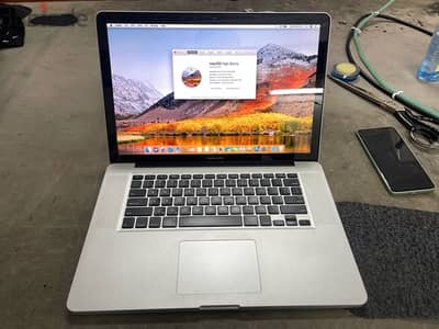 MacBook pro 15inch core i7