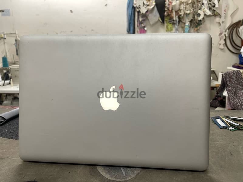 MacBook pro 15inch core i7 2