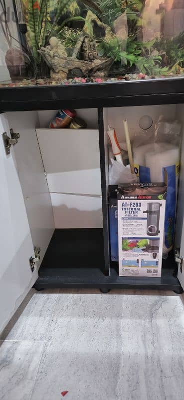 Neat and Clean Aquarium For Sale including accessories 2