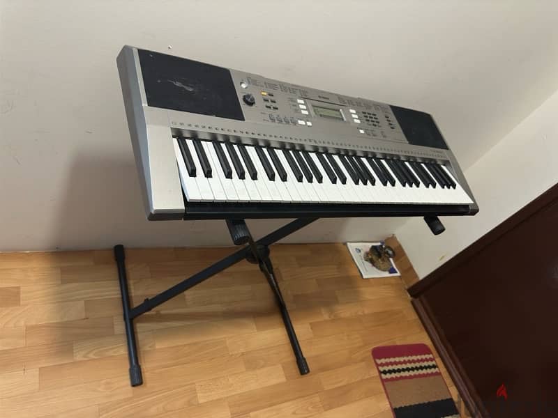 yamaha keyboard psr E353 1