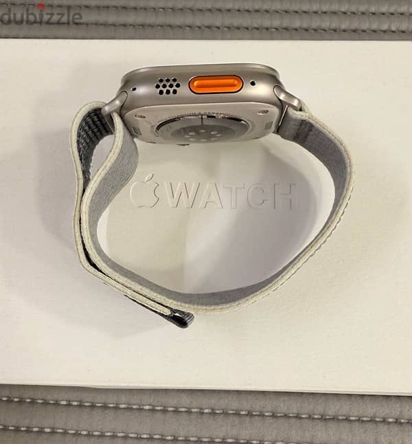 Apple Watch Ultra 2 49mm GPS Plus Cellular Titanium  1 Month Used ! 6