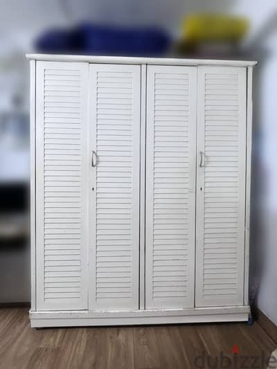 4-Door Wardrobe 170x200 cm for Sale