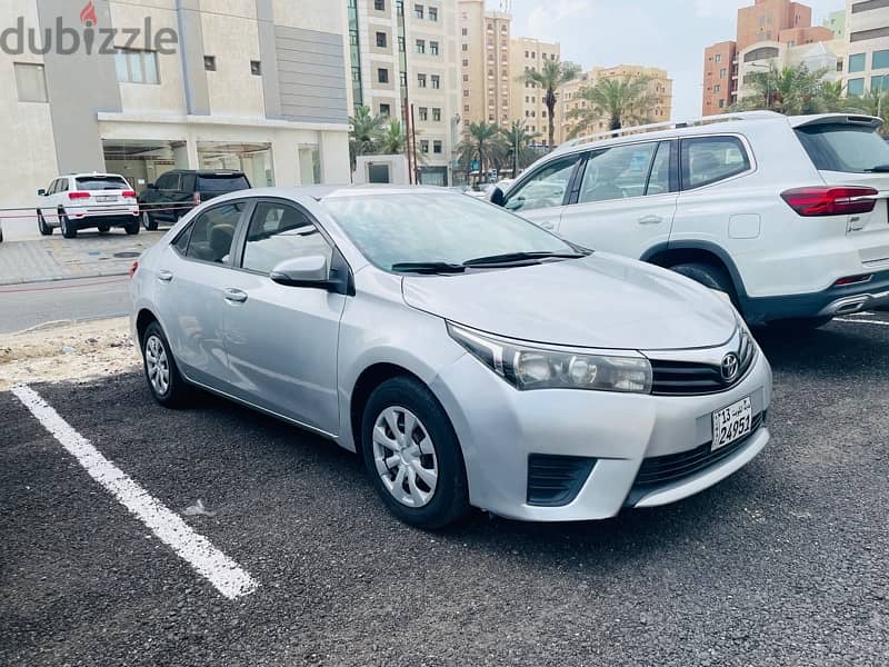 Toyota Corolla 2015 3