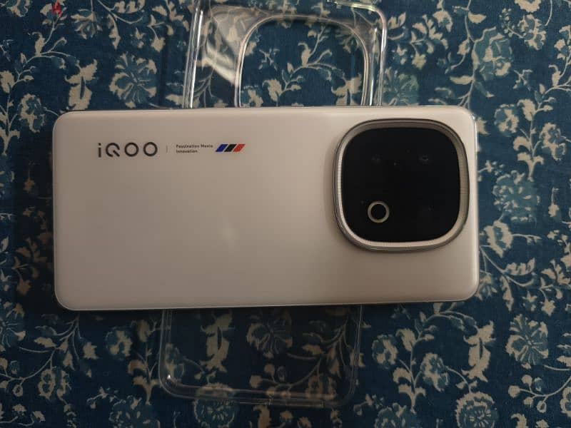 IQOO 13 16 GB ram 512 GB memory just opened box not used 1