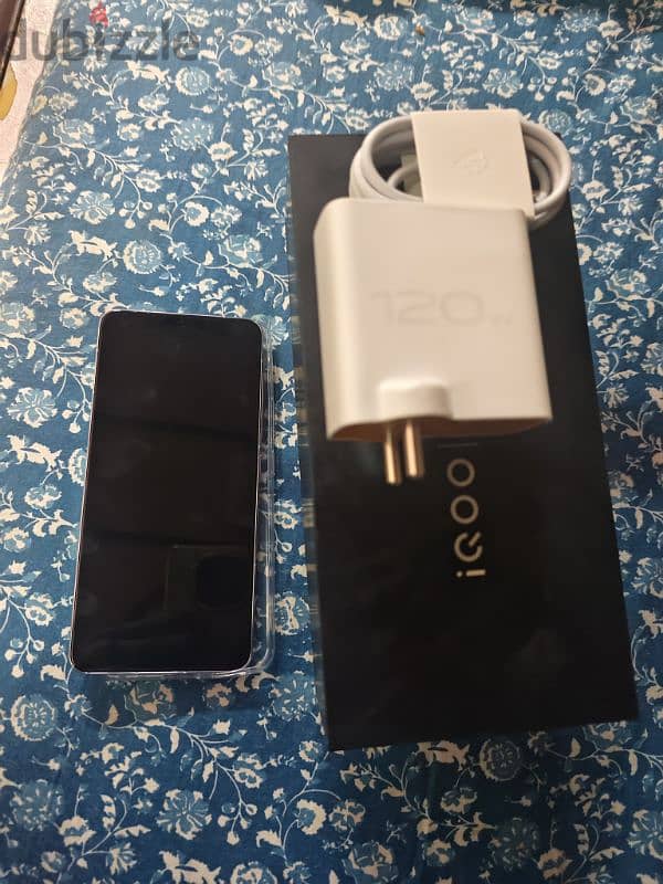 IQOO 13 16 GB ram 512 GB memory just opened box not used 3