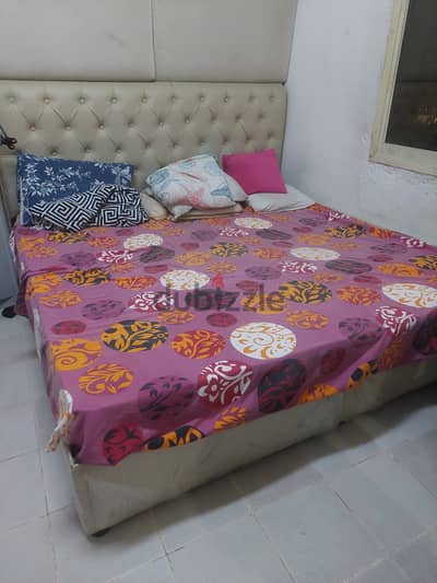 King size bed with matress for sell