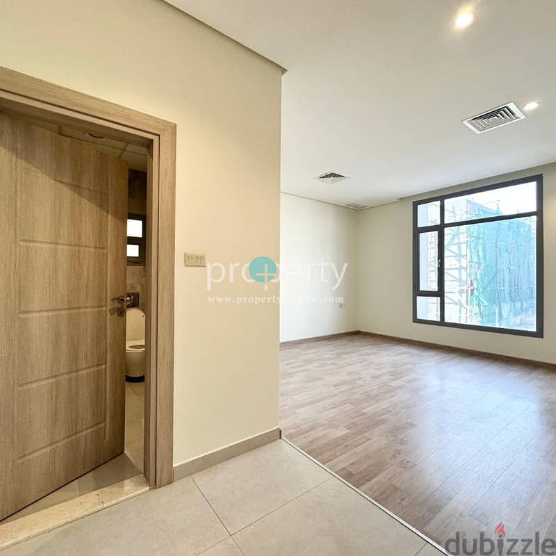 4 Master bedroom floor for rent in Qortuba 5