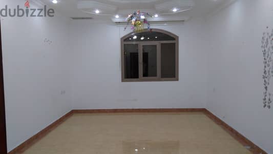 Great 3 bedroom apt in egaila. close to gate mall & aum