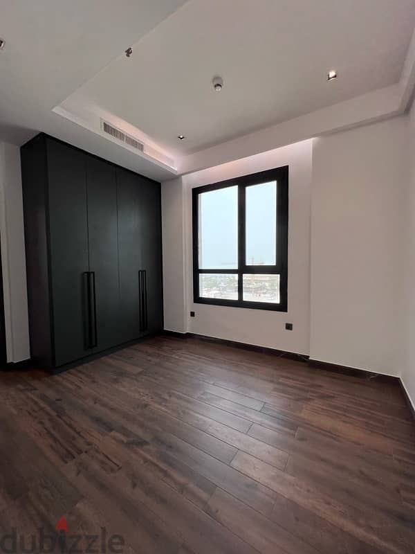 Sharq - Sea View Luxury Semi Furnished 2 BR Apartment / 1 Month Free 6