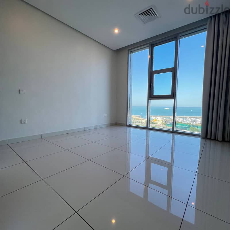 Residential floor with a direct sea view for rent in Salmiya, Block 11 3