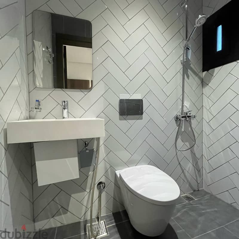 Semi-furnished sea view apartment with one-month free rent in Sharq 5