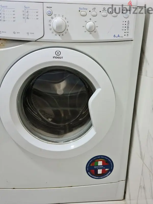 غسالة إنديست إيطالي