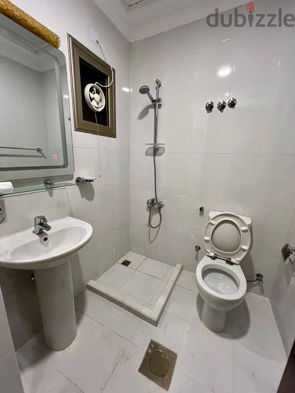 Salmiya - Deluxe 2 BR Apartment with Pool 6