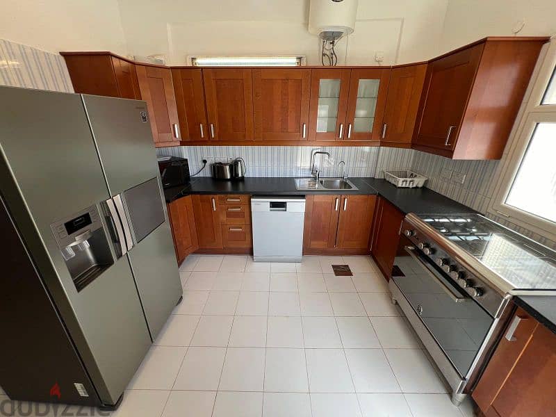 Mangaf - Lovely Fully Furnished 3 BR with 2