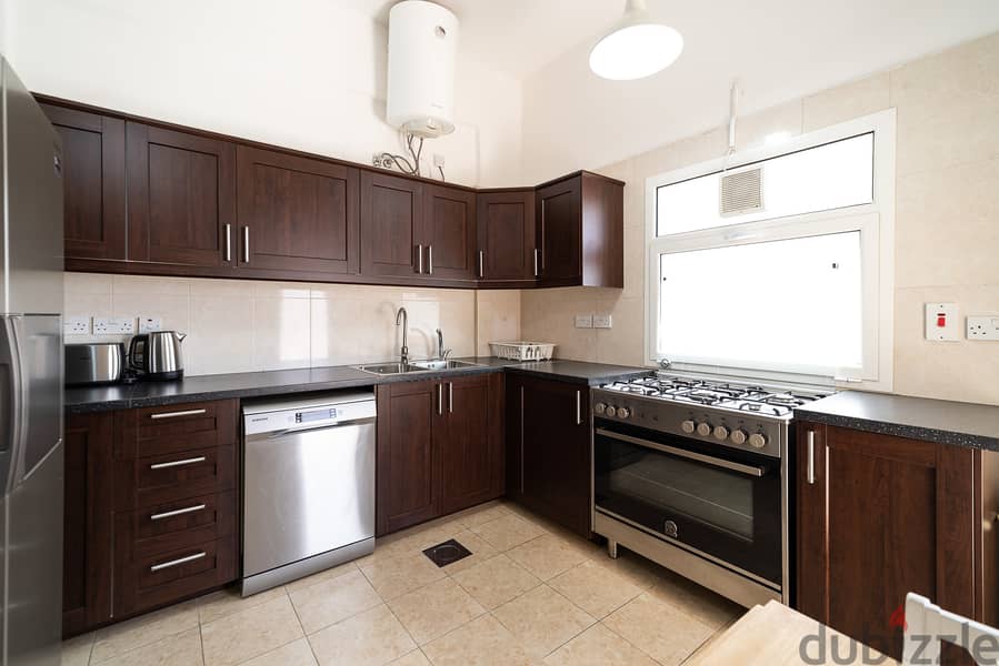 Mangaf – lovely, furnished, 3 bedroom apartment w/balcony 3