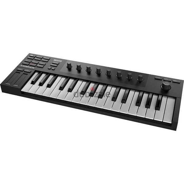 Native Instruments M32 – Excellent Condition. Like New. 2