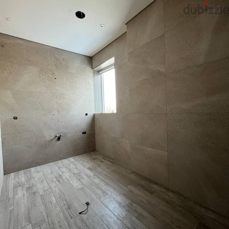 Full investment floor with a grace period for rent in Salmiya. 3