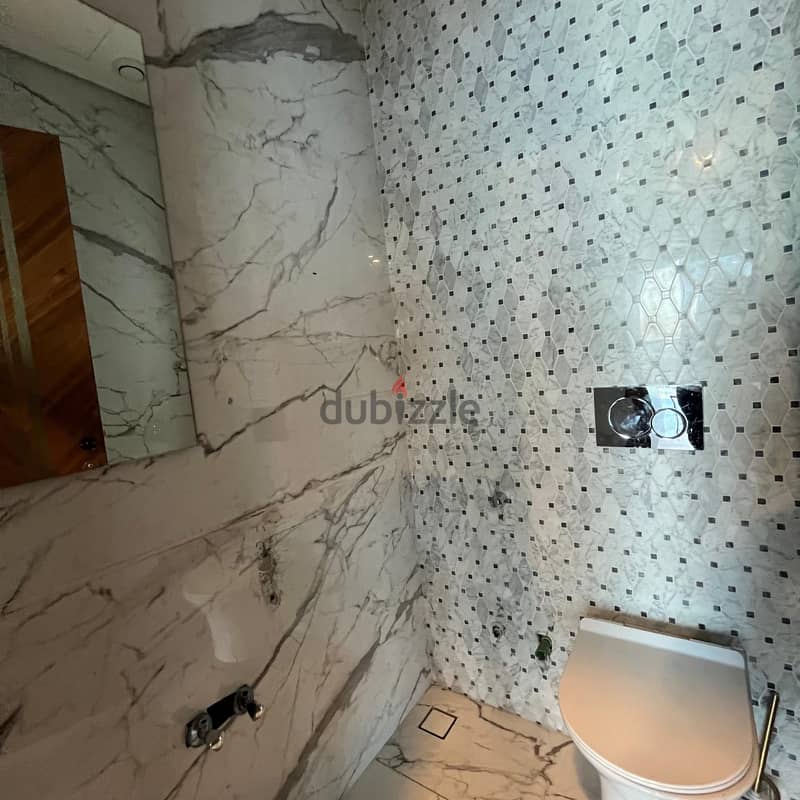 Full investment floor with a grace period for rent in Salmiya. 8