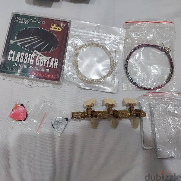 Collection of musical instrument accessories 6