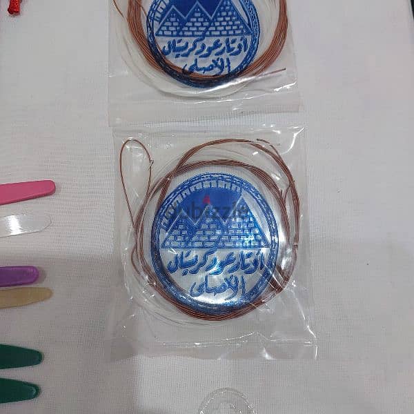 Collection of musical instrument accessories 8