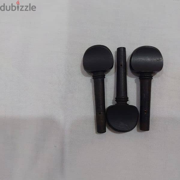 Collection of musical instrument accessories 14