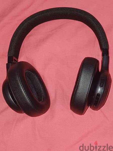 JBL wireless BT headphones 1