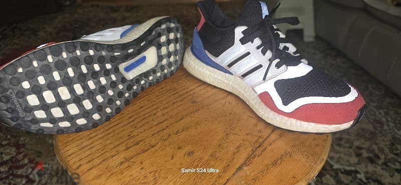 Adidas Boost professional running shoes 1