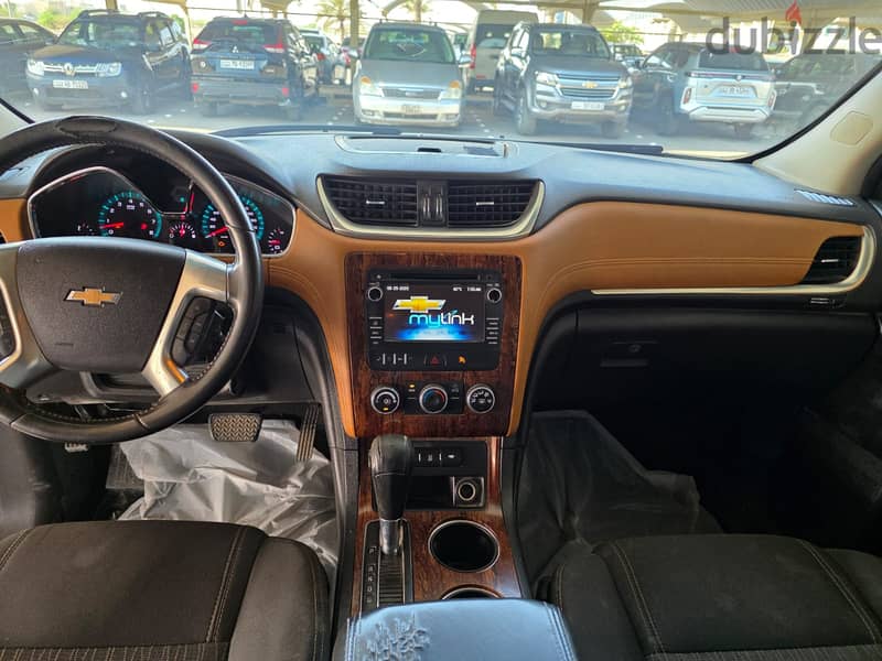 Chevrolet Traverse 2014 silver 7 seater suv for sale 1