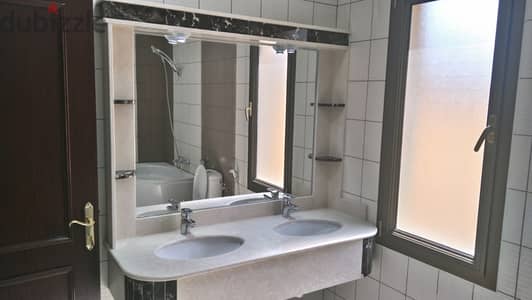 Pets friendly 4 bedroom floor in mangaf with balcony