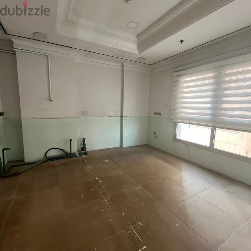 An entire investment floor for rent in Salmiya. 2