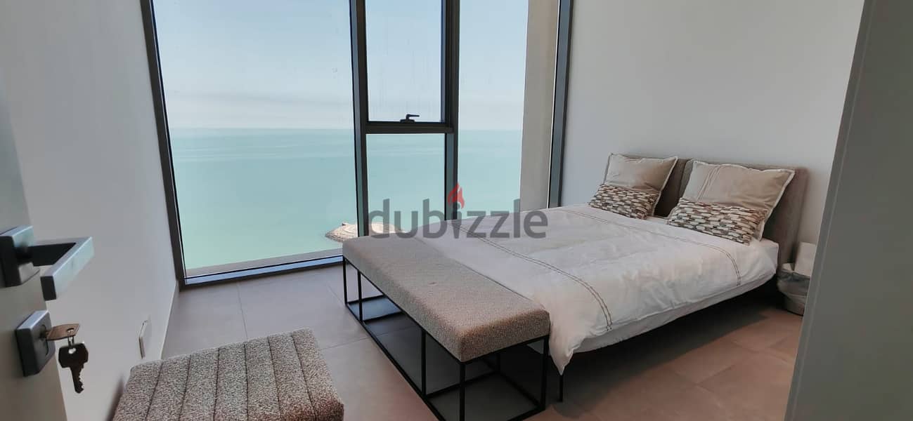 Modern  3 BR Sea View 8