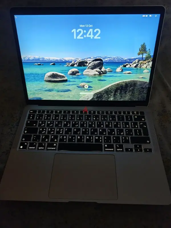 Apple Macbook Air M164057236097282121