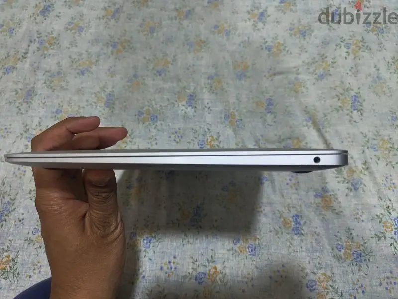 Apple Macbook Air M164057236097282125