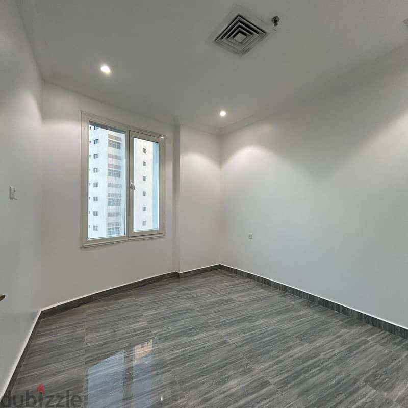 Seaview apartment for rent in Salmiya 3