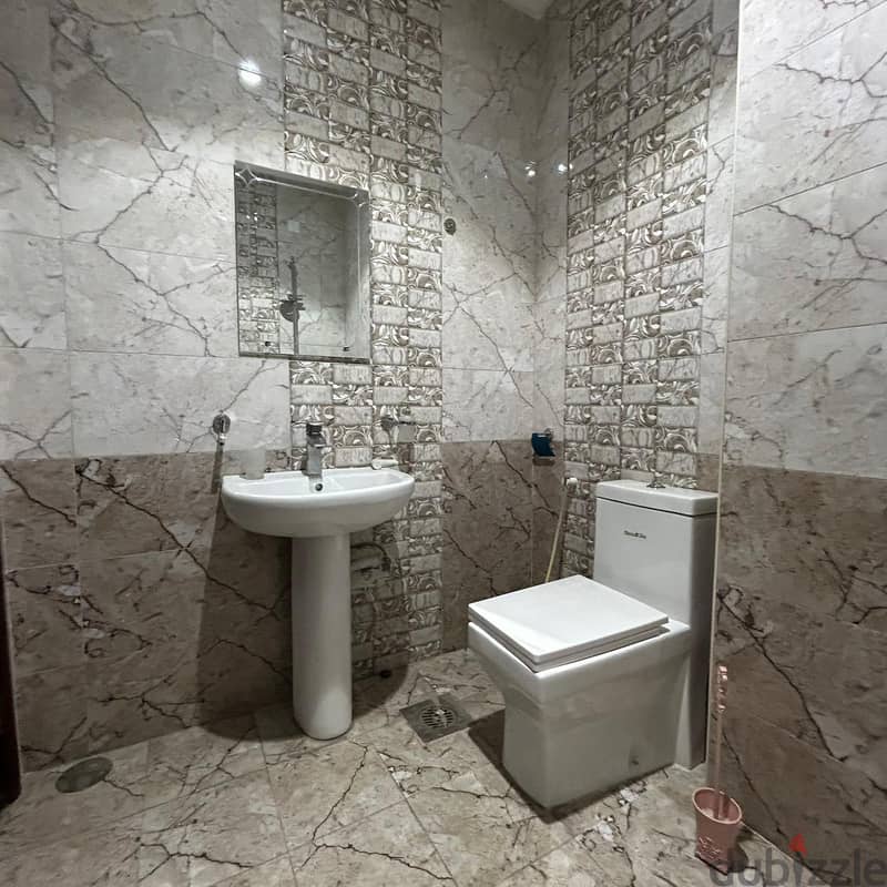 Seaview apartment for rent in Salmiya 7