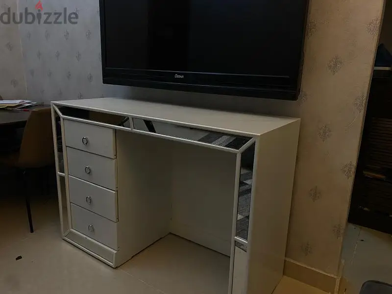 study table64194205675778124