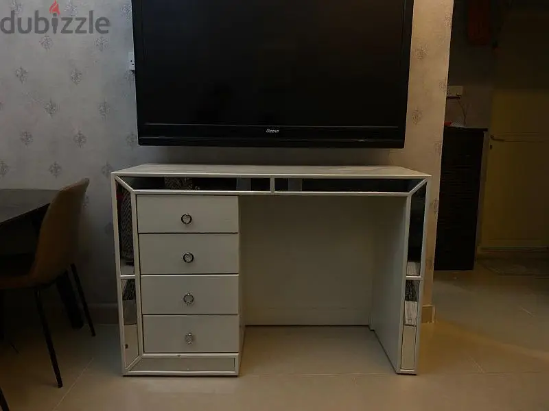 study table64194205675778125