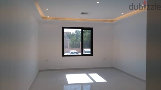 Nice 3 bedroom apt in egaila. close to gate mall & aum