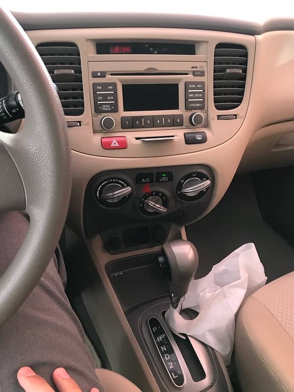 Kia Rio 2011 neat condition 5