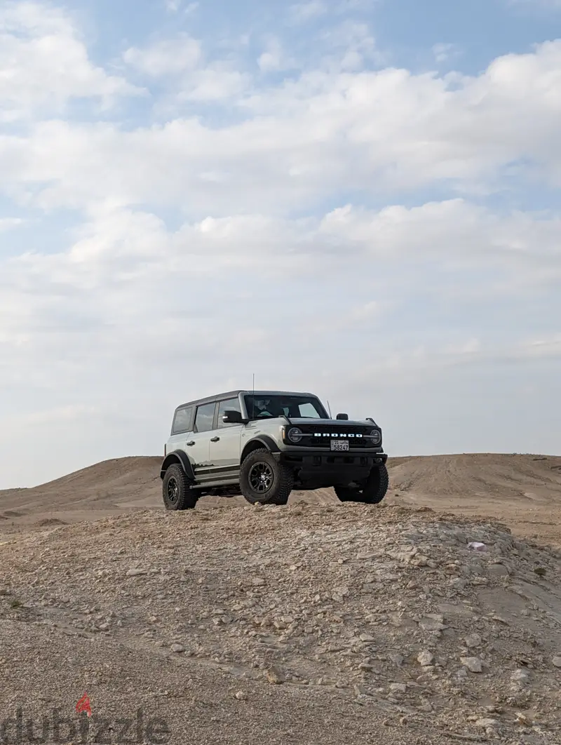 Bronco Wildtrak Lux 4-Door 2022 | برونكو لكس ٤ أبواب سيرفس وكالة