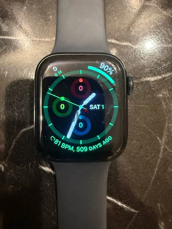 Apple watch - series 8