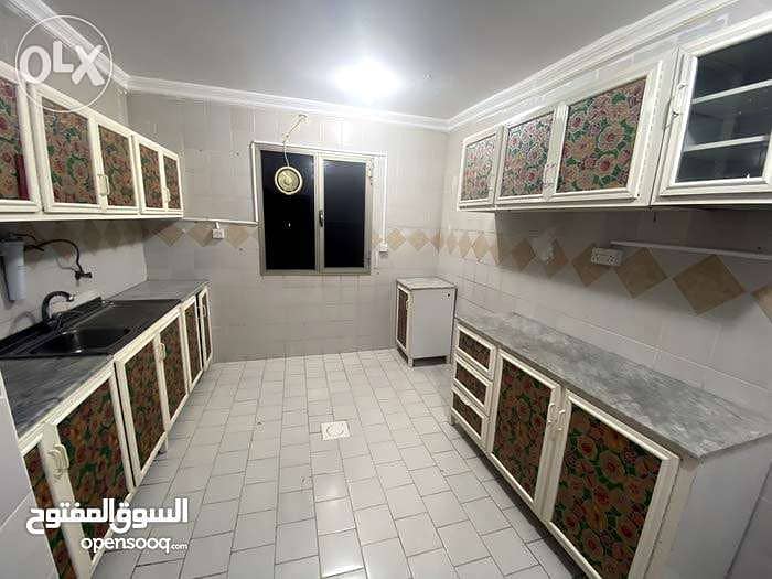 for rent villa flat in mangaf with yard and garden 3