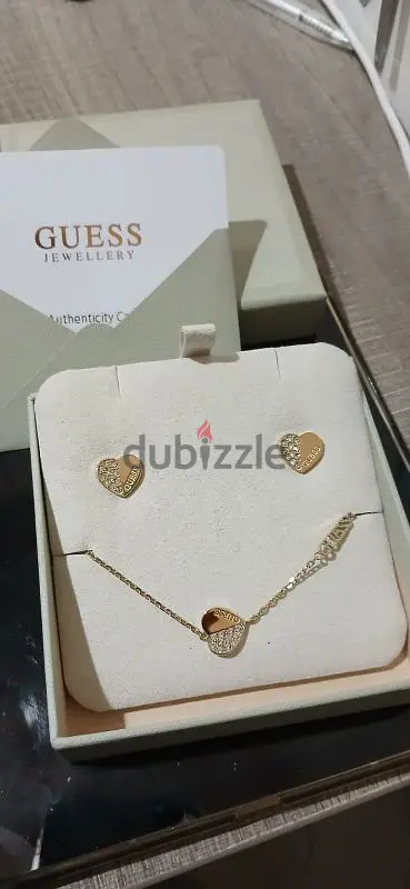 للبيع اكسسوارات