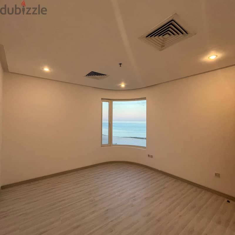 Sea view apartment for rent in Salmiya 3