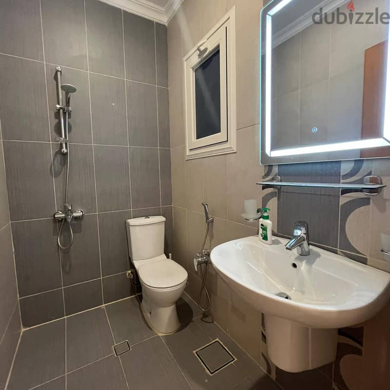 Sea view apartment for rent in Salmiya 9