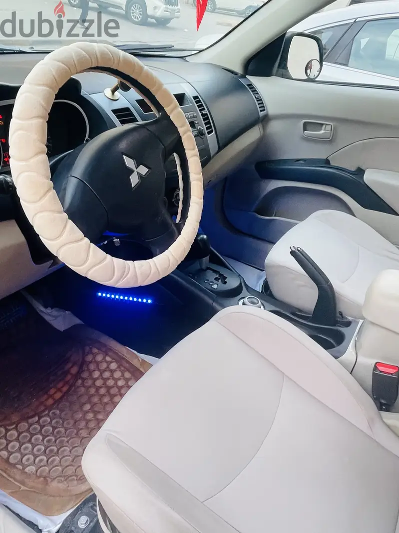 Mitsubishi Outlander 201264314903555201122