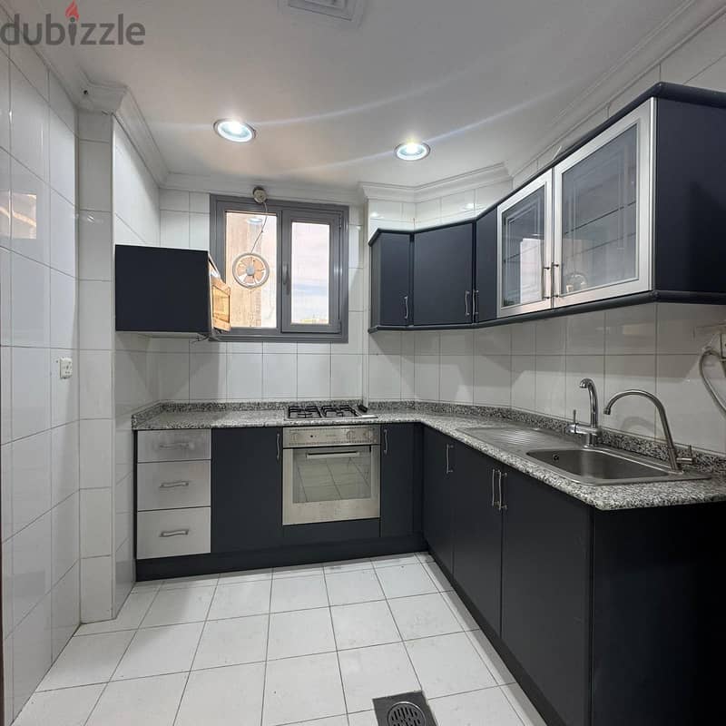 Sea View Apartment for Rent in Salmiya 4