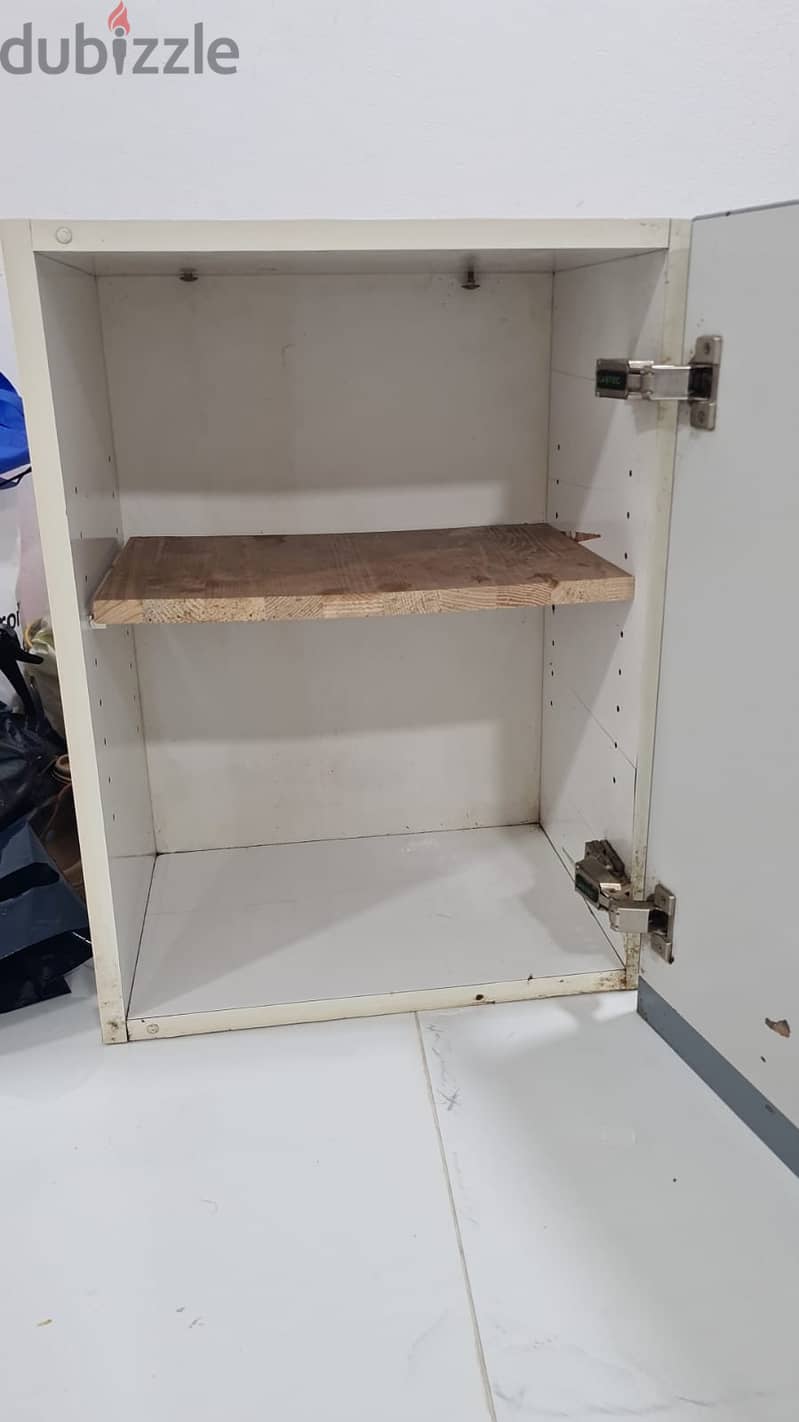 Small cabinet 1