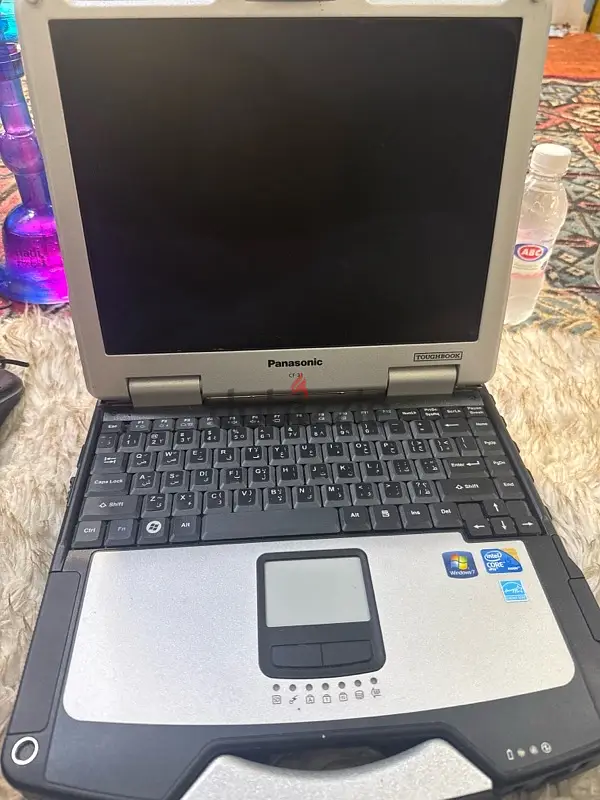 Good-condition Panasonic laptop with touch screen64389878196994125